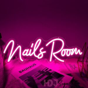 Nails Room